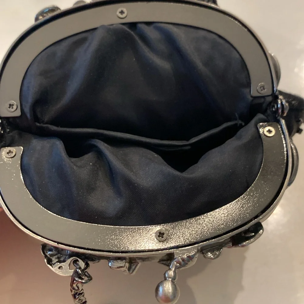 Jessica McClintock Small Ladies Clutch Purse. ‎ Beaded.  Black Lining.